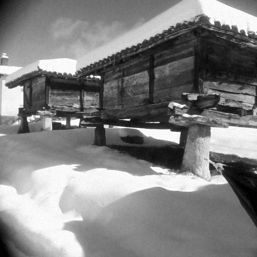 Los Tres Horreos Felechas Exterior photo